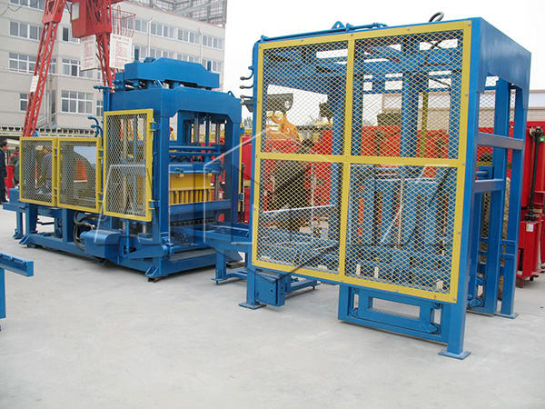 QT10-18 fly ash brick making machine